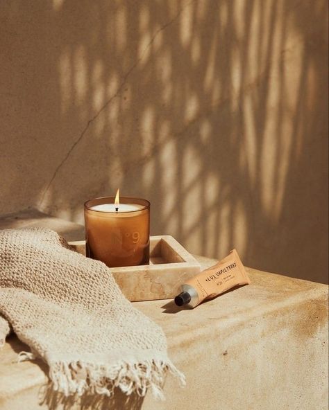 Spa Candle, Beach Candle, Scented Candles Aesthetic, Luxury Candles, Candle Aesthetic, Candles Photography, Aesthetic Candles, Candle Photography Inspiration, Candle Photography Ideas