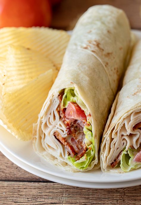 Quick and easy lunch wraps filled with sliced chicken, bacon and ranch dressing. Healthy Recipes, Chicken Bacon Ranch Wrap, Chicken Bacon Ranch Pizza, Chicken Bacon Ranch, Chicken Wraps, Chicken Bacon, Quick Lunch Recipes, Bacon Ranch, Chicken Dinner Recipes