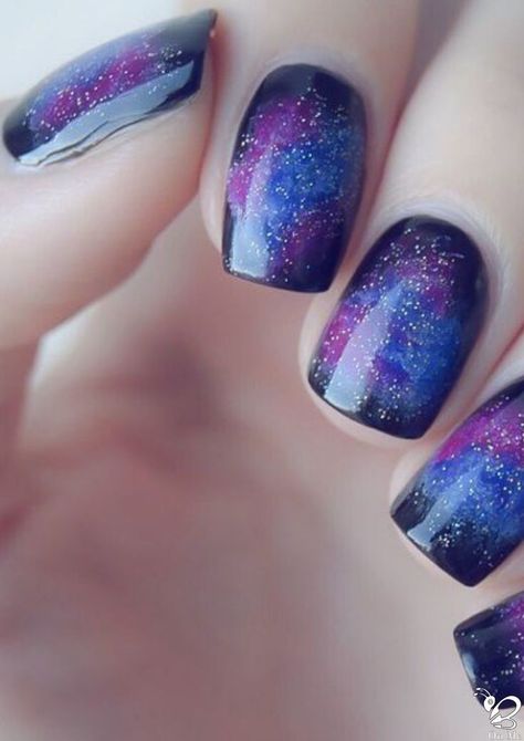 Get ready to embark on an interstellar journey as we guide you step-by-step through the process of creating breathtaking galaxy-inspired nails that are truly out of this world. Join us as we explore the mesmerizing techniques and stunning color combinations that will transform your fingertips into celestial masterpieces. Ongles, Pretty Nails, Cute Nails, Maquiagem, Uñas Decoradas, Prom Nails, Fun Nails, Stylish Nails Designs, Kuku