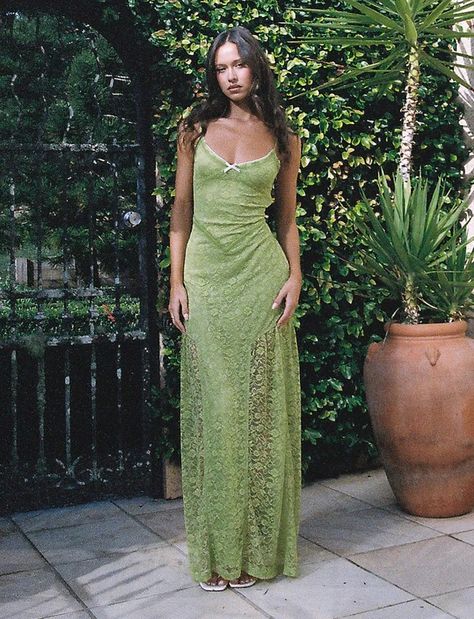 Outfits, Dresses, Green Dress, Green Lace, Dream Dress, Dreamy Dress, Guest Dresses, Pretty Dresses, Glam Dresses