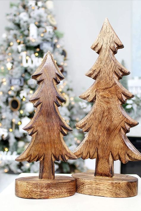 Perfect wooden trees to fit in with your farmhouse Christmas theme! 3d, Wooden Christmas Trees, Wooden Christmas Tree Decorations, Wooden Christmas Decorations, Wooden Xmas Trees, Wood Christmas Tree, Wooden Christmas Crafts, Wooden Christmas Ornaments, Wood Christmas Ornaments