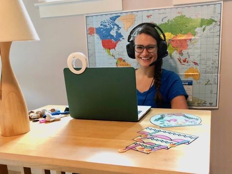 Teacher Feature: Living in The USA and Teaching ESL Online - Goats On The Road Teaching, Teaching Jobs, Teacher Features, Teacher Review, Teaching Skills, Online Teaching, Online Teachers, Teaching Credential, Feedback For Students
