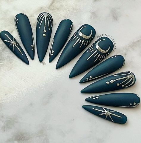 I’m on Vacation this week, so I’m posting some throwbacks to previous orders! Celestial Tarot (Silver/Teal) ⁣pictured… | Instagram Nail Designs, Fancy Nails, Cute Nails, Dark Nails, Pretty Nails, Goth Nails, Nails Inspiration, Elegant Nail Designs, Swag Nails