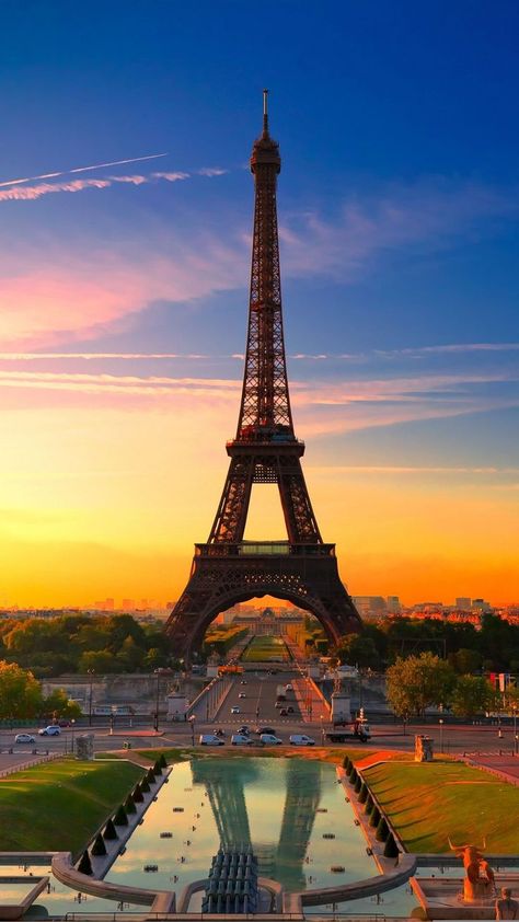 The Eiffel Tower is a wrought-iron lattice tower on the Champ de Mars in Paris, France. Paris, Gustave Eiffel, Eiffel Tower Photography, Eiffel Tower, Paris Eiffel Tower, Paris Wallpaper, City Wallpaper, Tour Eiffel, Paris Buildings