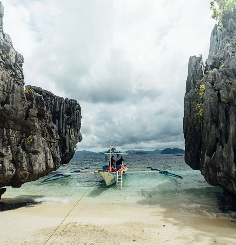 A HELPFUL GUIDE TO ISLAND HOPPING IN EL NIDO, PALAWAN - Journey Era Jackson Groves #philippines #travel #elnido Philippines pics Philippines instagram spots pictures of Philippines what to do in Philippines what to see in Philippines where to go in Philippines where to stay in Philippines plan your trip to Philippines cheap things to do in Philippines must do in Philippines must see spots in Philippines beautiful places in Philippines digital nomad travel life El Nido pictures Palawan, Instagram, Philippines Travel, Beach Trip, Where To Go, Island Hopping, Beautiful Beaches, Trip, Beach Fun