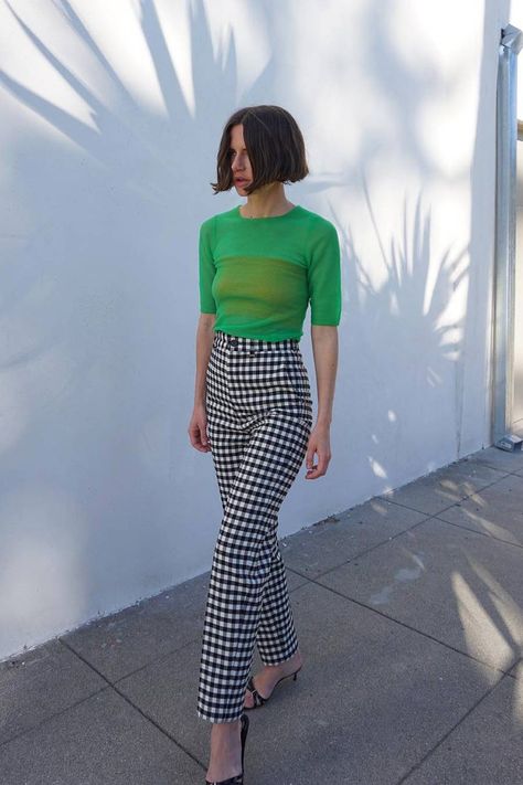 Casual, Trendy Outfits, Outfits, Casual Outfits, Trendy Office Outfits, Green Outfits For Women, Gingham Shirt Outfit, Outfit Ideas, Fashion Outfits
