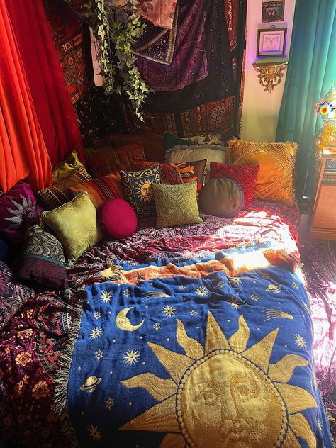 Room inspiration boho vibes vibey interior design style hippie bohemian decor decoration aesthetic design grunge teen room dream room 2023 plants mosaic lamp salt lamp crystals maximalist books clutter core Knick knacks bottles camera chill Bohemian Bedrooms, Inspiration, Home Décor, Hippy Room Ideas, Hippie Dorm Room, Hippie Bedroom Decor, Hippie Room Decor, Hippie Bedroom Aesthetic, Hippy Bedroom Aesthetic