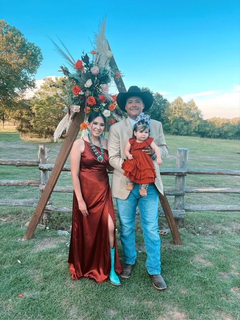 Western wedding family outfit