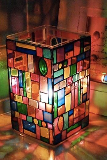 Stained Glass Cookies, Mosaic Vase, Arts And Crafts For Adults, Mosaic Flowers, Diy Lanterns, Crafts For Seniors, Stained Glass Crafts, Mosaic Diy, Faux Stained Glass