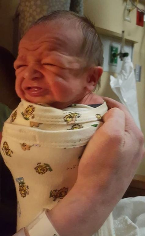Grumpy Old Baby Grumpy Baby, Benjamin Button, Funny Baby Faces, Funny Baby Pictures, Indian Baby, Baby Faces, Baby Memes, Cute Funny Babies