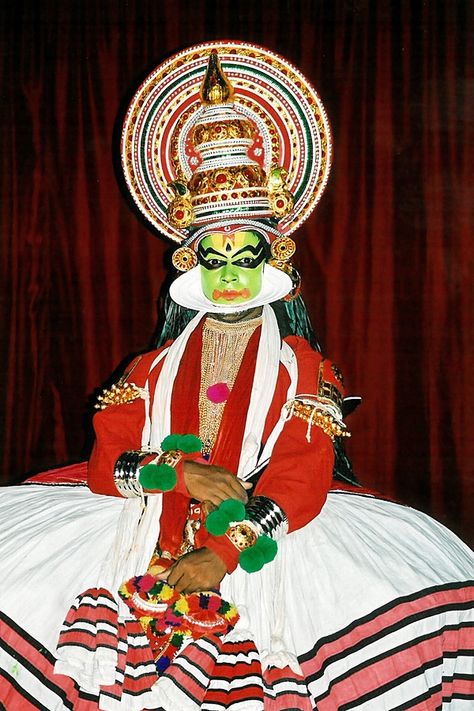 Kathakali dancer in Kochi/Cochin, Kerala, India #Kathakali #dance #dancer #kerala #india #kochi #cochin India, Kochi, Touring, Dance, Destinations, Art, Kerala India, Indian Classical Dance, Kerala Backwaters