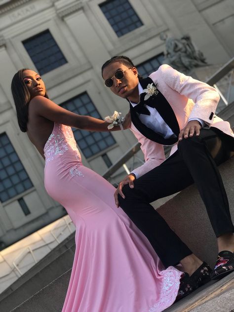 Cyn X. 💮 on Twitter: "Late but I looked GREATTTTT 🤞🏾💗 #prom2k18… " Prom Outfits For Couples, Prom Couples Outfits, Prom Girl Dresses, Prom Suit, Prom Suits, Prom Tuxedos Pink, Prom Tuxedo, Prom Outfits, Prom Girl