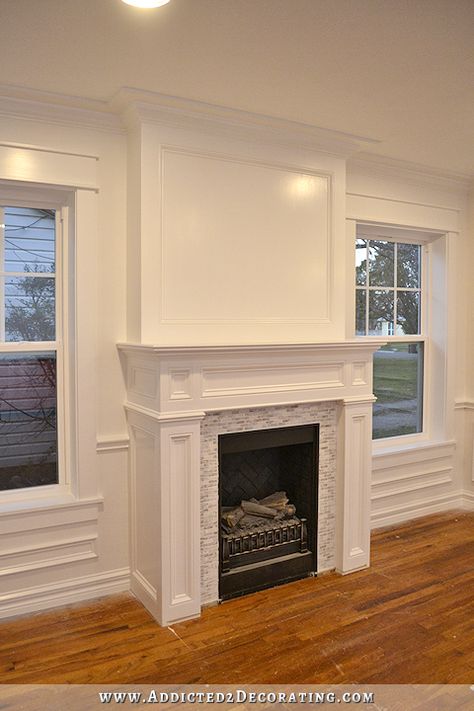 Fireplace Wall, Dining Room Walls, Fireplace Molding, Fireplace Mantel Designs, Fireplace Built Ins, Living Room With Fireplace, Fireplace Remodel, Family Room Fireplace, Fireplace Surrounds