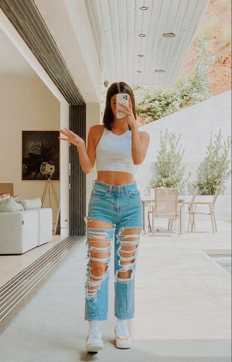 Outfits, Charli Damelio Outfits, Charlie Damelio Outfits, Charlie D'amelio Outfit, Girl Celebrities, Girl Outfits, Cute Outfits, Teen Fashion Outfits, Teenager Outfits