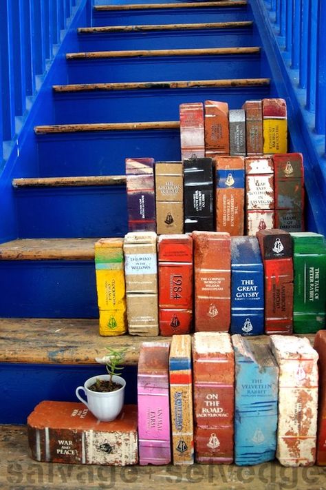 paint bricks to look like books Yard Art, Design, Outdoor, Planters, Decoration, Exterior, Old Bricks, Brick, Painted Brick