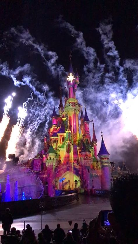 Disney, Disneyland, Disney Films, Disney Holidays, Disneyland Paris, Disney Parks, Disney Travel, Disney Movies, Disney Paris