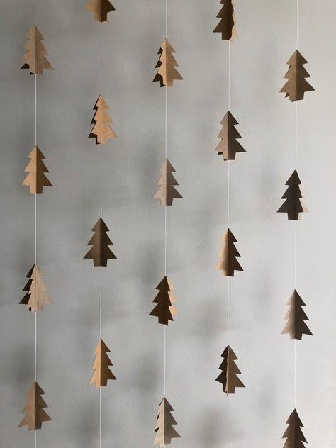 16 Easy DIY Christmas Wall Art » Lady Decluttered Christmas Crafts, Home, Diy, Decoration, Crafts, Halloween, Christmas Decorations, Christmas Decor Diy, Diy Christmas Wall