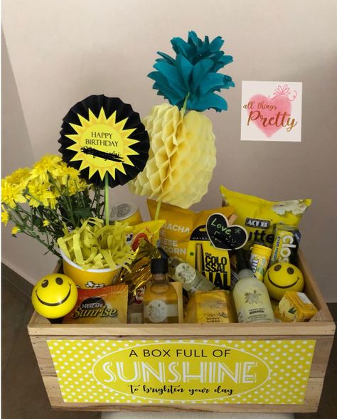 ultimate box of yellow things for a sunshine gift, i'd love to recieve something like this #sunshinebox #happiness Friends, Gift Ideas, Gift Baskets, Gift Baskets For Women, Themed Gift Baskets, Yellow Gifts Basket, Birthday Gift Ideas, Happy Gifts, Diy Gift Box