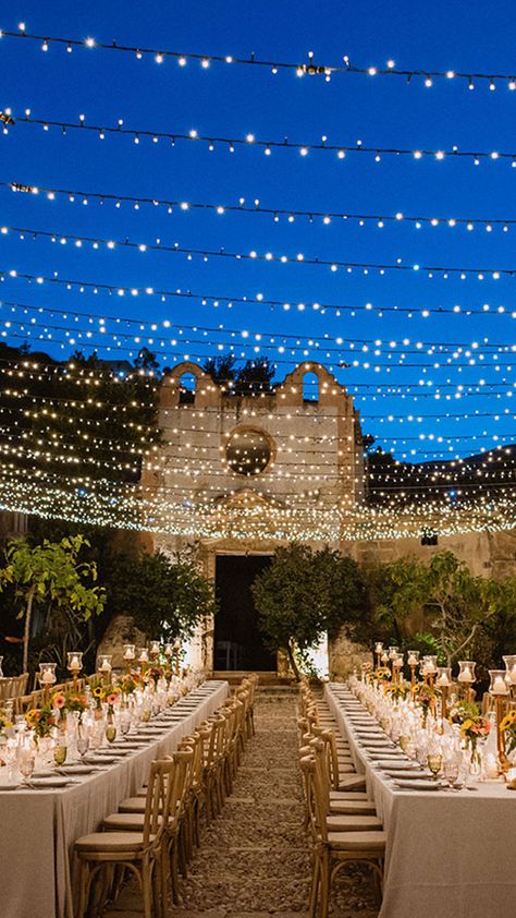 Festoon Lights over Wedding Table Wedding, Ale, Bodas, Boda, Mariage, Perfect Wedding, Hochzeit, La Wedding, Wedding Inspo