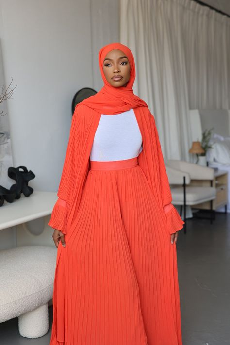 Outfits, Muslim Women Fashion, Muslim Fashion Modern, Islamic Fashion Dresses Casual, Islamic Fashion Dresses, Islamic Dress For Women, Muslimah Dress, Muslim Fashion Dress, Muslim Fashion Dress Modern