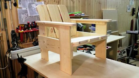 Woodworking Projects, Woodworking, Diy, Diy Woodworking, Wood Chair Diy, Making Pallet Furniture, Pallet Furniture Outdoor, Wood Diy, Wood Working