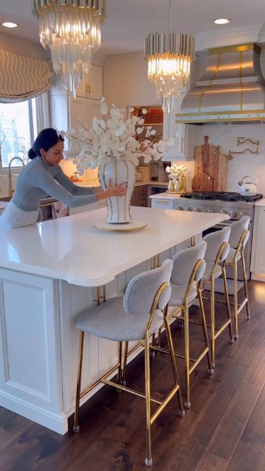 Modular & Modern Open Kitchen Design & Ideas | Trending Kitchen Related Ideas | Home Decor Ideas Design, Dapur, Modern, Elegant Homes, Modern Luxury Interior, Inspo, Cuisine, Luxury House Interior Design, Elegant Kitchens