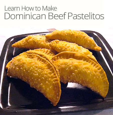 Dominican Beef Pastelitos Recipe - these taste amazing when prepared by someone who knows what they're doing (shredded chicken can be used also) Mexican Food Recipes, Apps, Dominican Republic, Dominican Food, Dominican Pastelitos Recipe, Cuban Recipes, Beef Pastelitos Recipe, Hispanic Dishes, Costa Rican Food
