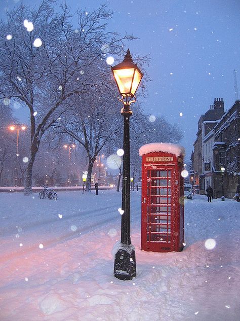Jacqueline Gillam Fairchild Her Majesty's English Tea Room Author:  Greater Expectations London, Winter, Edinburgh, Winter Scenery, Winter Scenes, Winter Time, Winter Aesthetic, Snowy, Winter Wonder