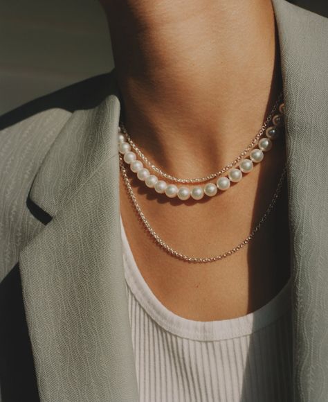 Fashion, Wear Pearls, How To Wear Pearls, Necklace Outfit, Pearl Necklace Outfit, Tory Burch Dress, Preppy Fall Fashion, How To Wear, Outfit
