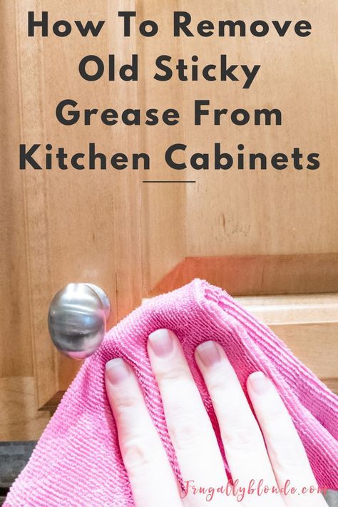 Cleaning Wood Cabinets, How To Clean Kitchen Cabinets, How To Clean Kitchen, Cleaning Wooden Cabinets, Cleaning Kitchen Cabinets, Cleaning Cabinets, Wood Cabinet Cleaner, Cleaning Wood, Clean Cabinets