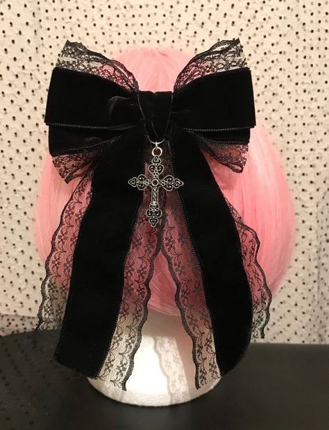 Black Gothic Lolita Lace Velvet Bow Hair Clip Cross Tie EGL Steampunk Ballet Victorian Vintage Retro Princess Kawaii Cosplay Anime Witch - Etsy Sweden Cosplay, Gothic, Clothes, Goth Hair, Kawaii Cosplay, Lolita, Gothic Hairstyles, Style, Goth Outfits