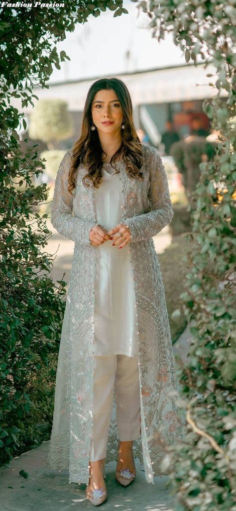 Top Treading Fancy Dresses For More Designs Click on our YouTube link...? Mehndi, Eminem, Pakistani Dresses, Kurti, Kurti Designs Latest, Pakistani Mehndi Dress, Pakistani Fashion, Mehndi Dress, Pakistani Outfit