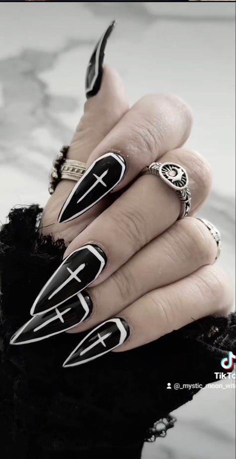 Goth Nails, Punk Nails, Goth Nail Art, Gothic Nails, Gothic Nail Art, Edgy Nails, Black Stiletto Nails, Witch Nails, Witchy Nails