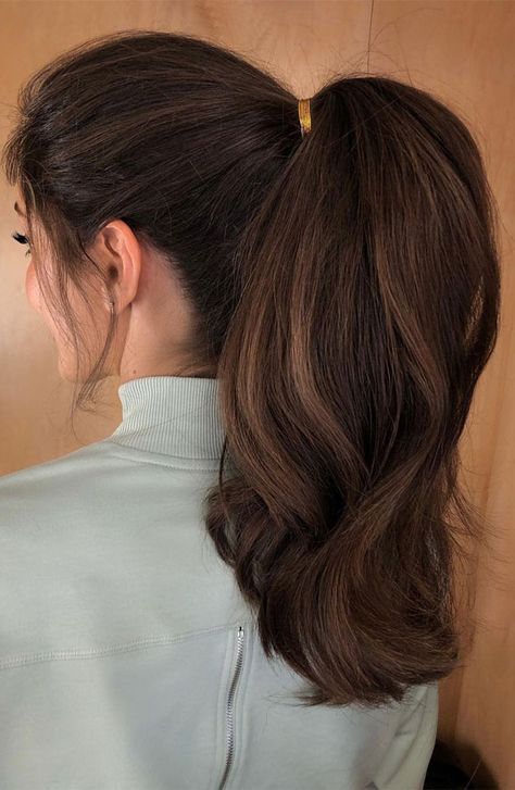 46. Pretty power pony strikes If you’re looking for a practical hairstyle. Ponytail hairstyles are known to be practical. Ponytails are easy to attain, simple and are in... Plaited Ponytail, Models, Ponytail Hairstyles, Easy Ponytail Hairstyles, Braided Ponytail, Simple Ponytail Hairstyles, Simple Ponytails, Pony Hairstyles, Ponytail Girl