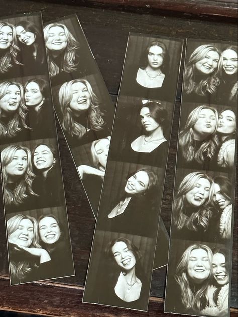 vintage photo booth aesthetic photo strips Vintage Photo Booth Ideas, Vintage Photo Booth Pictures, Photo Booth Pictures Strip, Photo Booth Aesthetic, Photo Booth Vintage, Vintage Photobooth Photos, Photo Booth Pics, Photo Booth Photos, Photo Booth Ideas