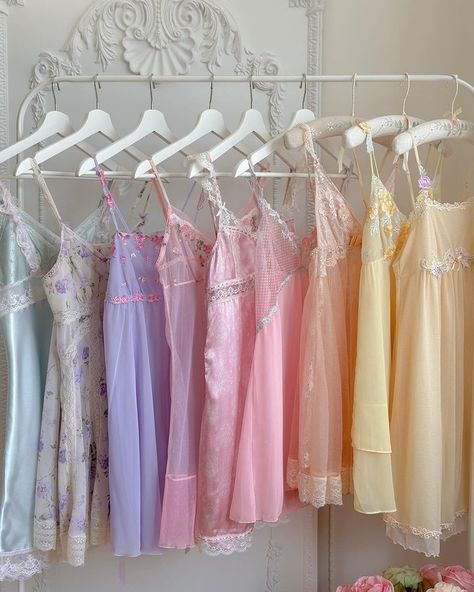 Fashion, Inspiration, Outfits, Vintage Lingerie, Dreamy Lingerie, Pretty Lingerie, Vintage Nightgown, Nightgowns, Pretty Outfits