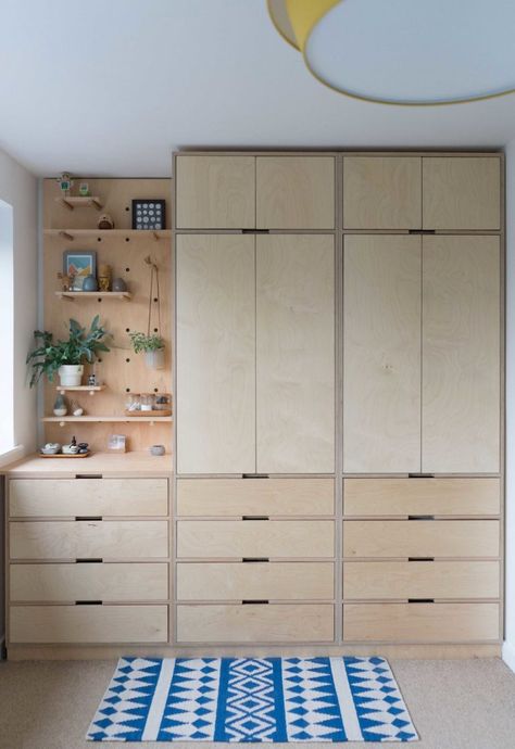Built In Shelves, Built In Wardrobe, Plywood Cabinets, Plywood Kitchen, Furniture Makers, Plywood Furniture, Spare Room, Furniture Making, Built Ins