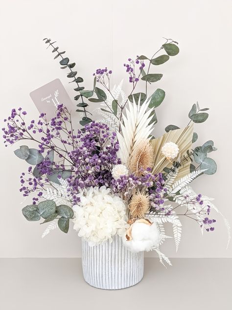 Preserved and dried flower arrangements, click link and follow us now or visit the website www.arrangedbyh.com Floral, Dried Flowers, Preserved Flowers, Flower Vase Arrangements, Flower Studio, Wild Flower Arrangements, Dried Floral, Flower Boxes, Beautiful Flowers