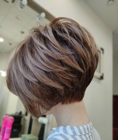 17 Hottest Short Stacked Bob Haircuts to Try This Year Long Hair Styles, Cortes De Cabello Corto, Bob, Capelli, Bob Haircut For Fine Hair, Stacked Bob Haircut, Haircut For Thick Hair, Short Stacked Hair, Short Bob Hairstyles