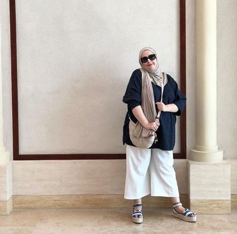 Hijabi Blogosphere and Body Positivity (8) Outfits, Hijab Outfit, Ootd Big Size Hijab, Ootd Hijab Big Size, Hijab Style Casual, Hijabi Style, Ootd Big Size, Hijab Casual, Ootd Hijab Plus Size