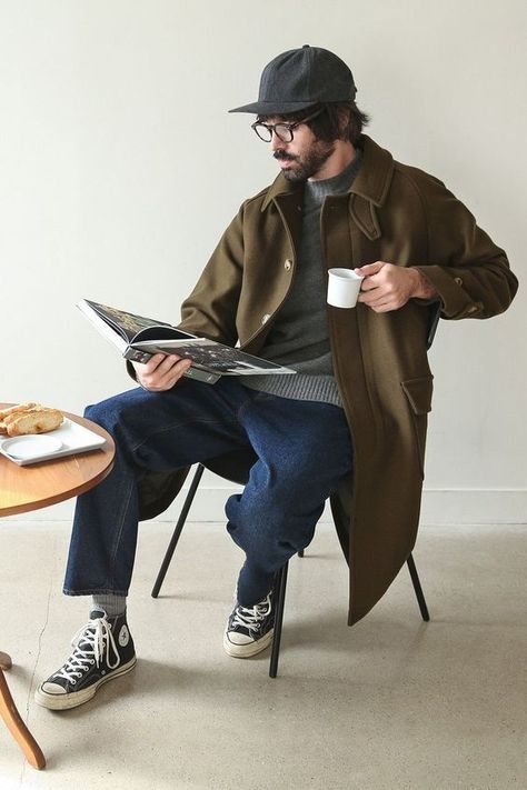Hipster guy wearing thick rimmed square glasses Casual, Men Casual, Men's Fashion, Outfits, Streetwear Men Outfits, Mens Streetwear, Men Looks, Streetwear Fashion, Mens Street Style