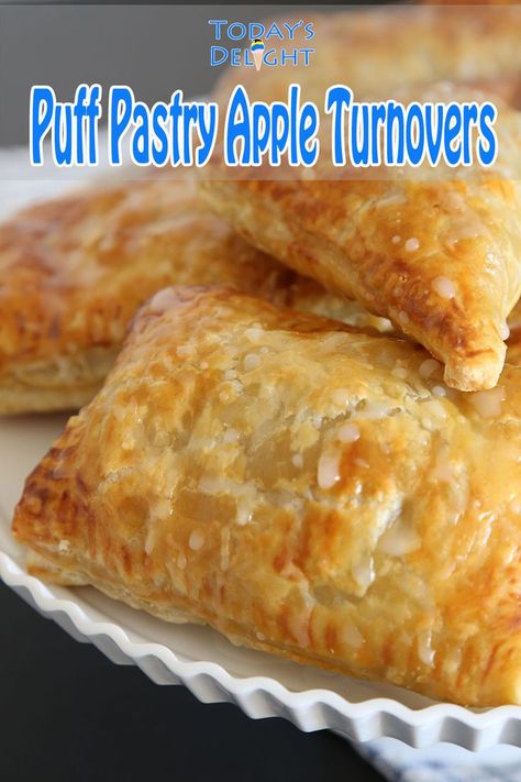 Puff Pastry Apple Turnovers are made with deliciously flaky puff pastry with cinnamon flavored diced apples. Apple Turnovers are easy to make. Pasta, Dessert, Doughnut, Muffin, Apple Pie, Brunch, Cake, Desserts, Recipes Using Puff Pastry