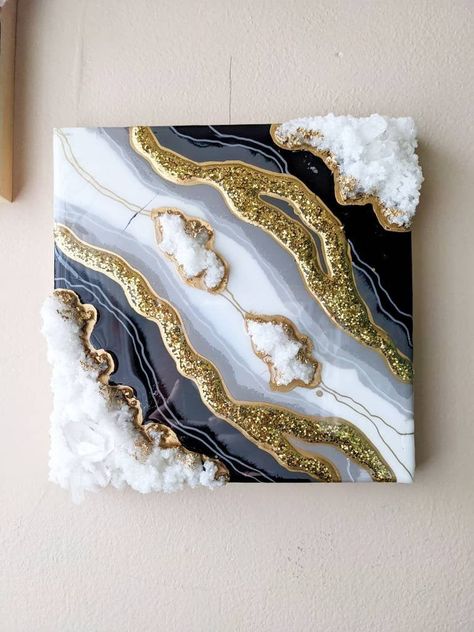 "8\"x8\" 1/2\" H This stylized geode is made in the resin art style!  Beautiful and one of a kind! This piece of wall art will add sparkle and class to any home!" Diy, Art, Resin, Resin Wall Art, Resin Art Canvas, Diy Abstract Canvas Art, Resin Art, Geode Art, Agate Art