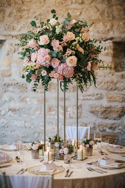 Wedding Bouquets, Wedding Flowers, Floral Wedding, Wedding Colours, Pink Wedding Flowers, Wedding Flower Arrangements, Wedding Floral Centerpieces, Wedding Colors, Wedding Arrangements