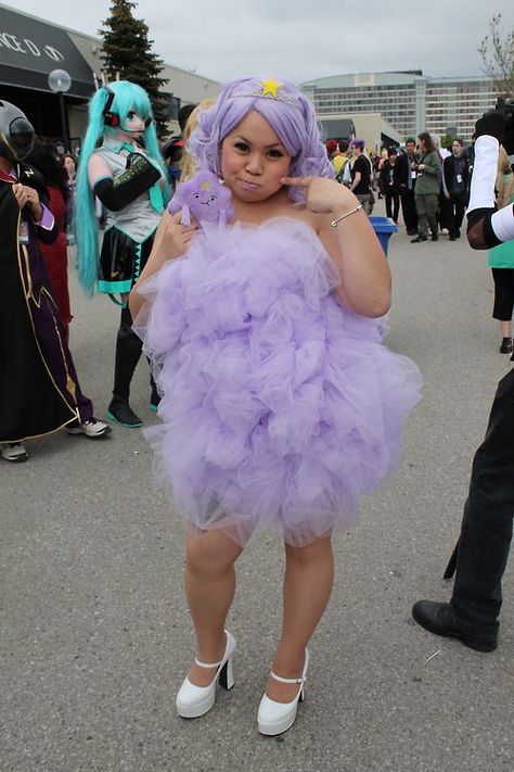 Inspiration & accessories for your DIY Lumpy Space Princess halloween costume idea #lumpyspaceprincess #princess #lumpy #space #lumpyspaceprincesscostume #costume #lumpyspaceprincessmakeup #diylumpyspaceprincesscostume #lumpyspaceprincesscake #lumpyspaceprincessstar #lumpyspaceprincessadventuretime #lumpyspaceprincesstutorial #lumpyspaceprincessinspiredlook #lumpyspaceprincessmarshmallows #adventuretimelumpyspaceprincess #adventuretime #doityourself #diycostume #diytutorial #costumeidea Halloween, Cosplay, Lady, Halloween Costumes, Costumes, Burlesque, Halloween Costumes Plus Size, Cosplay Costumes, Costumes For Women