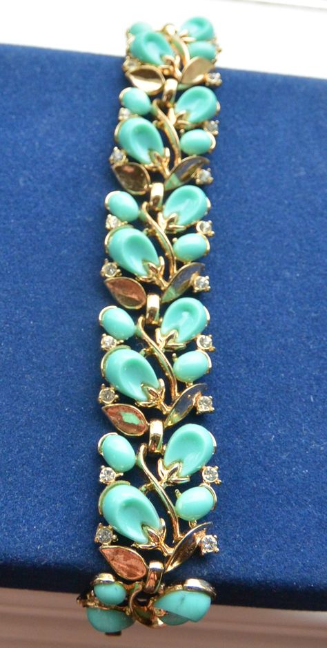 Vintage, 1950s, Bracelets, Trifari Brooch, Trifari Jewelry, Vintage Jewelry, Antique Necklace, Antique Jewelry, Crown Trifari