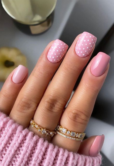 30. Polka Dot Pink Nail Design Do you realize that the power of gorgeous nails make us feel like we wear beautiful jewelry on... Nail Designs, Ongles, Trendy Nails, Pretty Nails, Fancy Nails, Nailart, Nails Inspiration, Cute Spring Nails, Pretty Nail Designs