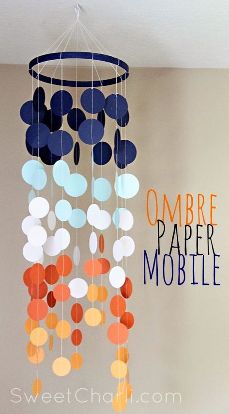 ombre paper mobile Summer Easy Crafts, Crafts For High School Students, Diy Girly Crafts, Diy Gifts For Adults, Diy Container, Teen Crafts, Diy Dekor, زجاج ملون, Paper Mobile