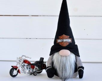 Harley Davidson, Biker Gnomes, Custom Dog Gifts, Biker, Custom Dog, Leather Hats, Motorcycle Decor, Motorcycle Riders, Slouchy Hat