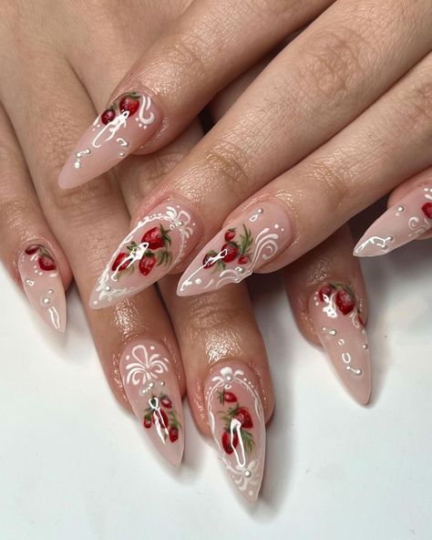 tiktok loved these 🍓 handpainted strawberries ~3hr crazy top gel & nailbayo long liner brush from @sweetienailsupply ❤️ ~ #nailart… | Instagram Manicures, Nail Designs, Nail Swag, Cute Nails, Pretty Nails, Kuku, Nail Inspo, Swag Nails, Ongles